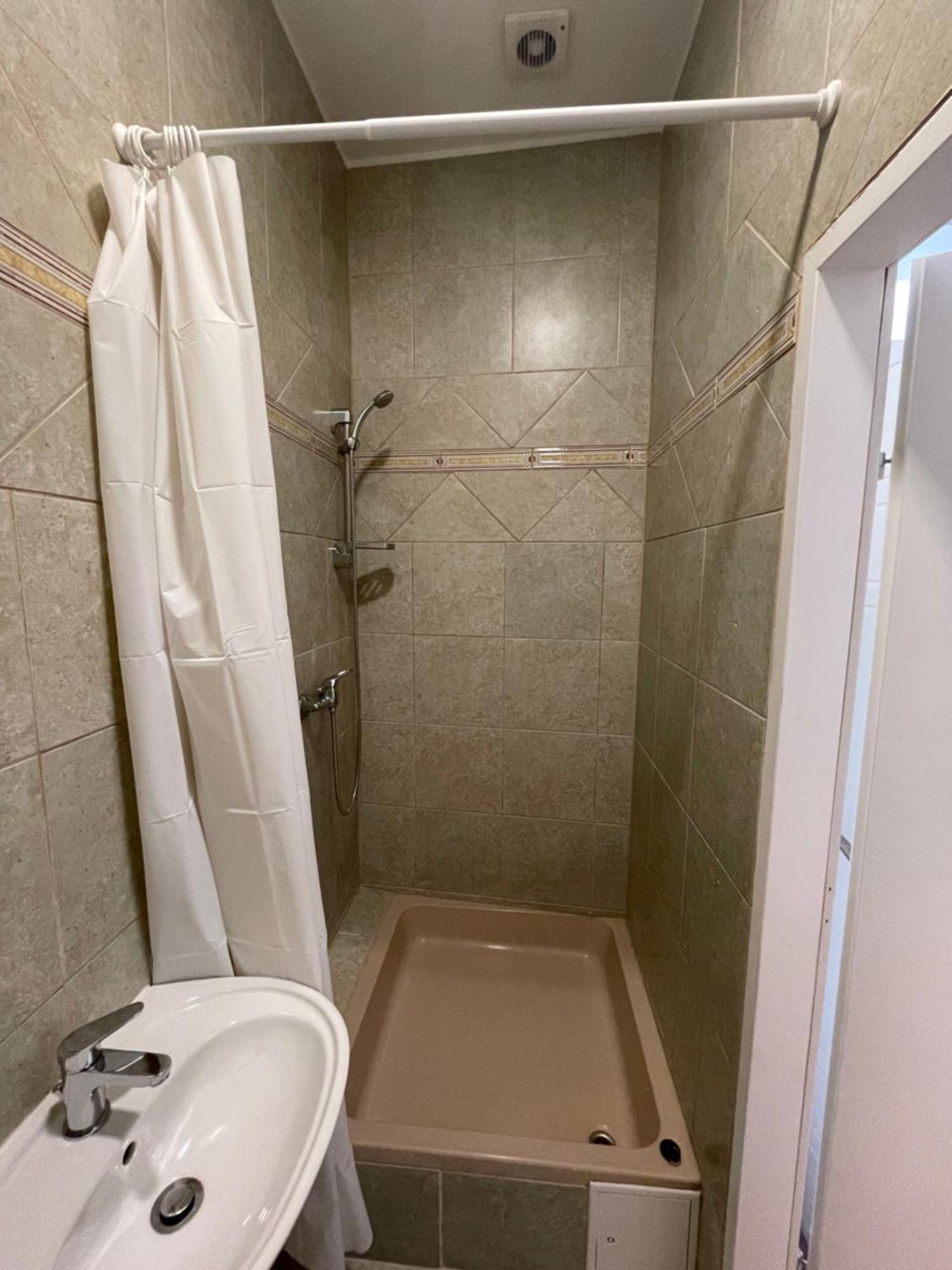 Central Mini Apartment Rhg 1 Відень Екстер'єр фото
