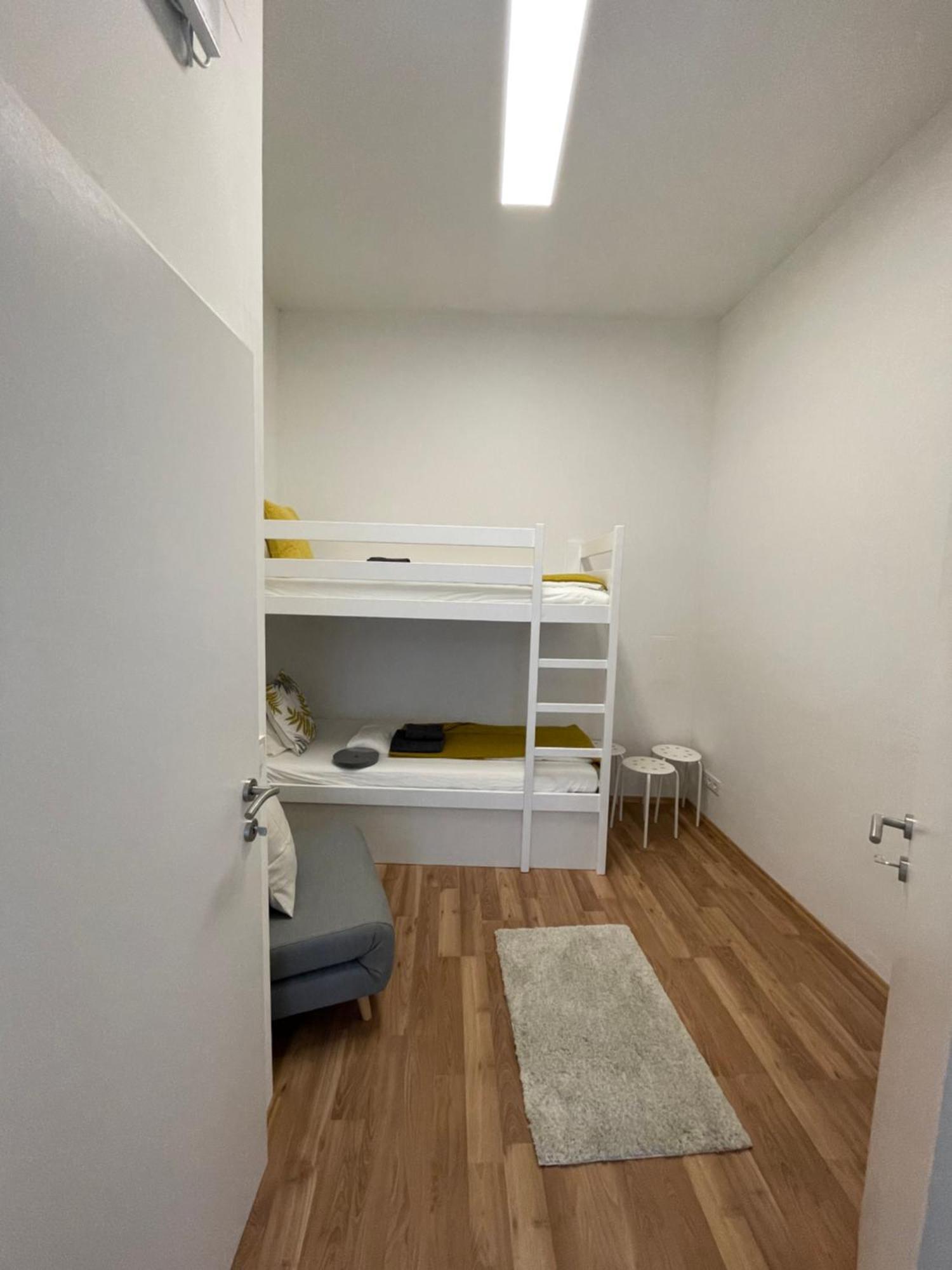 Central Mini Apartment Rhg 1 Відень Екстер'єр фото
